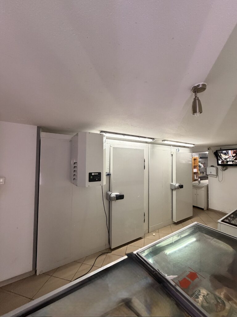 Restaurant MEZOPOTAMIA in Kępno, Kühlräume und Kälteaggregat